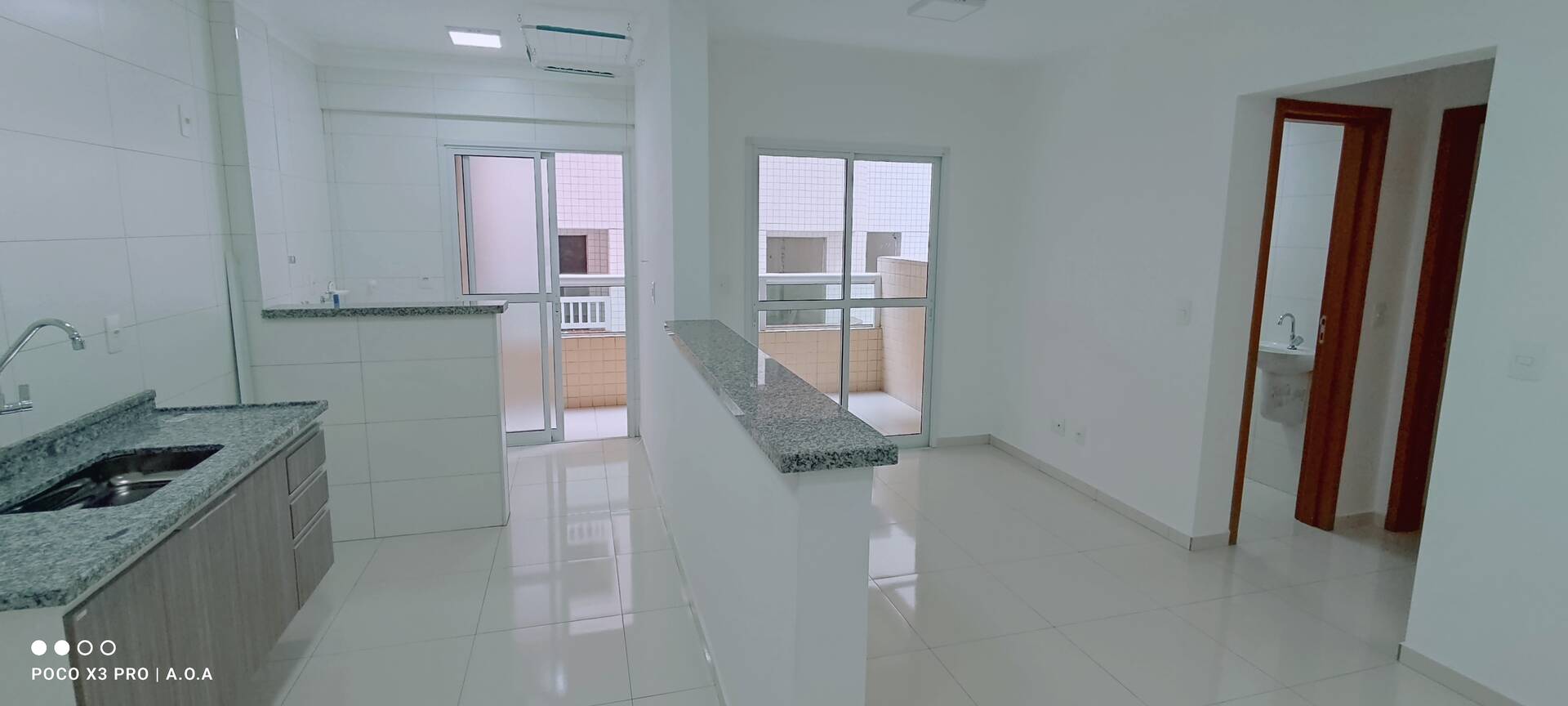 Apartamento à venda com 2 quartos, 63m² - Foto 1