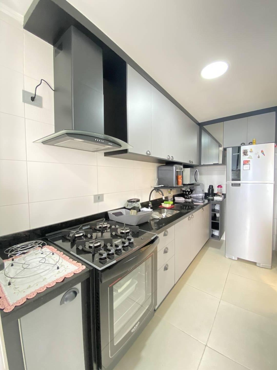 Apartamento à venda com 3 quartos, 90m² - Foto 4