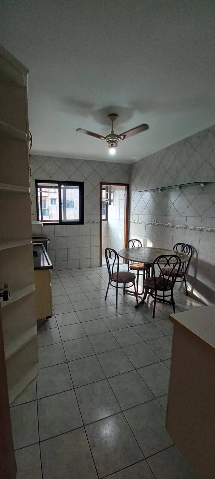 Apartamento para alugar com 2 quartos, 95m² - Foto 5