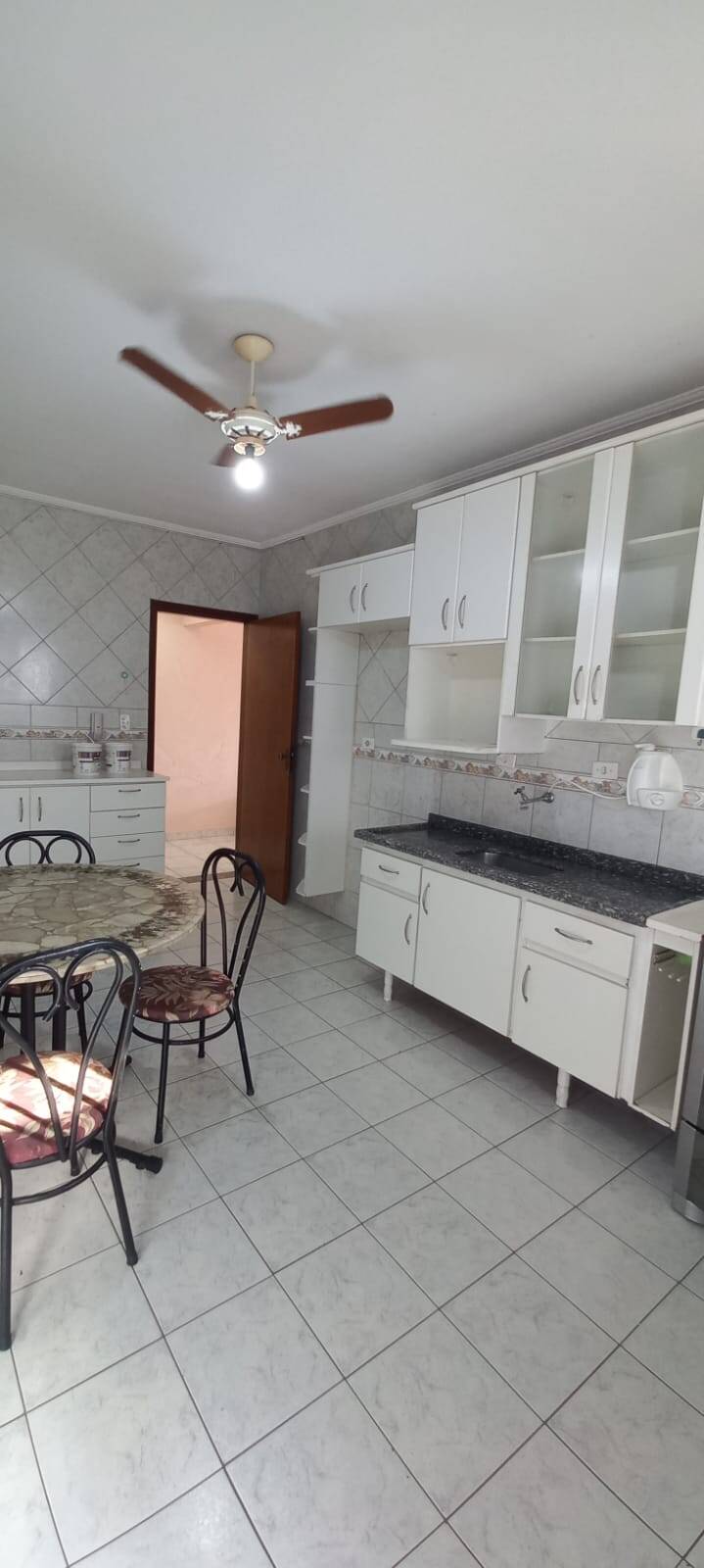 Apartamento para alugar com 2 quartos, 95m² - Foto 14