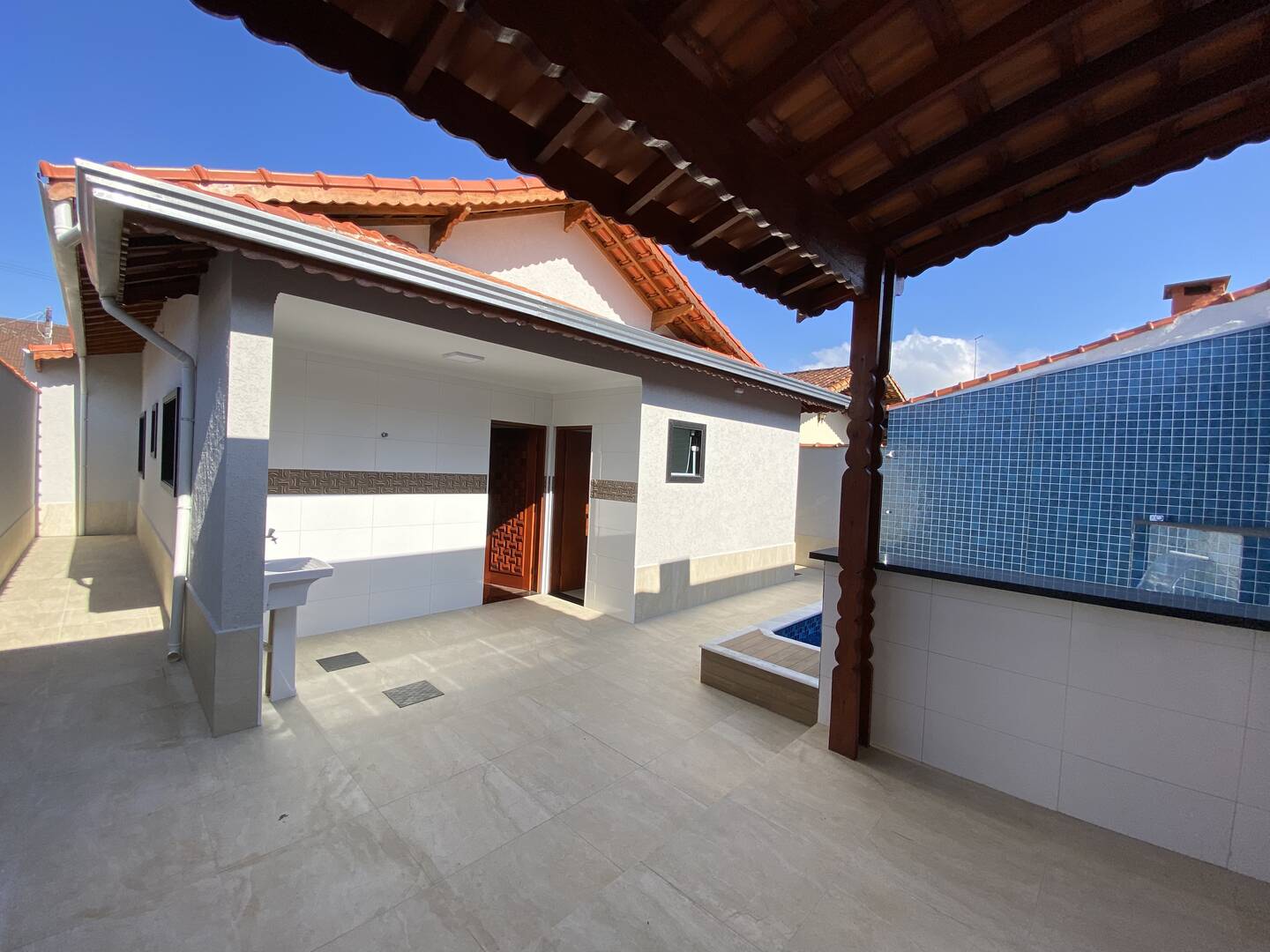 Casa à venda com 3 quartos, 170m² - Foto 4