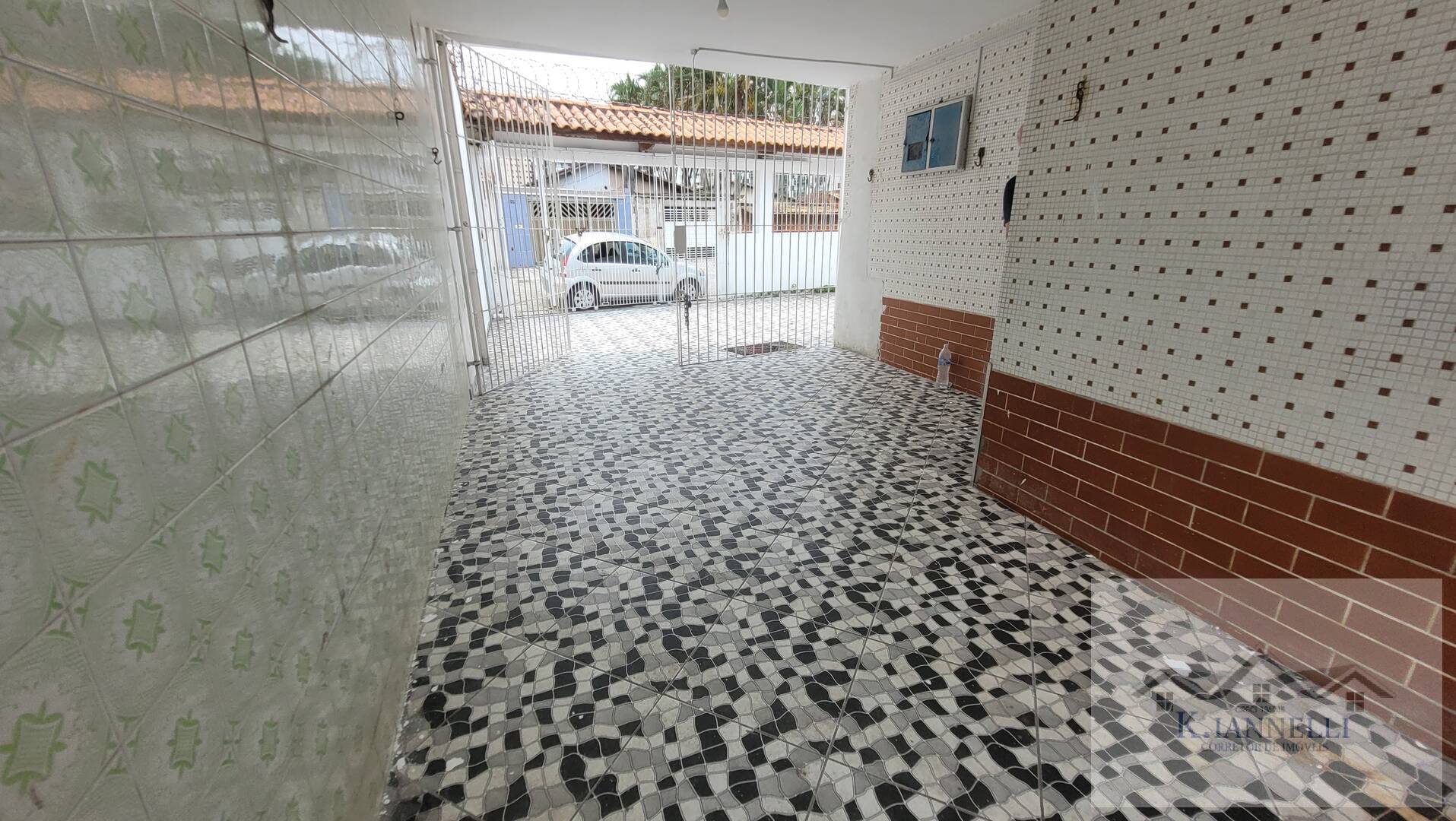 Casa à venda com 2 quartos, 150m² - Foto 4