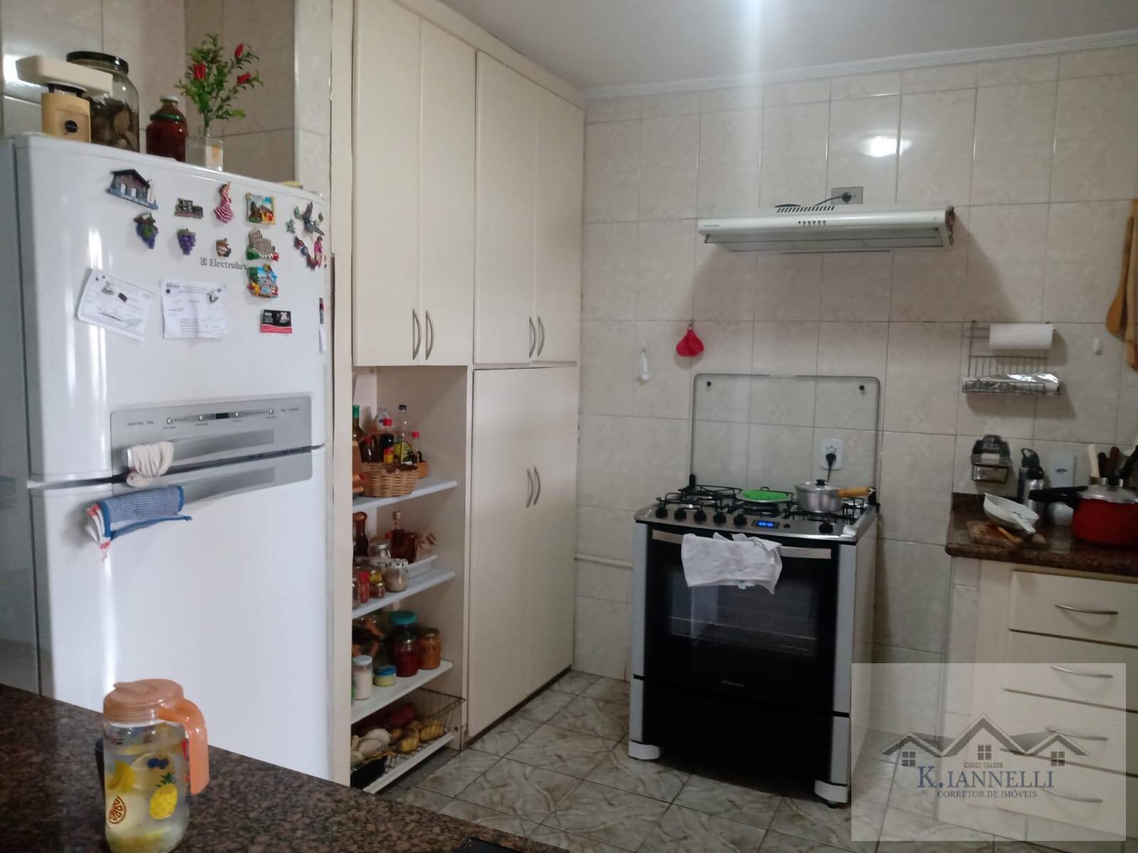 Casa à venda com 3 quartos, 183m² - Foto 3