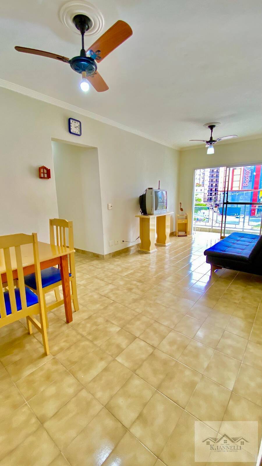 Apartamento à venda com 2 quartos, 80m² - Foto 2