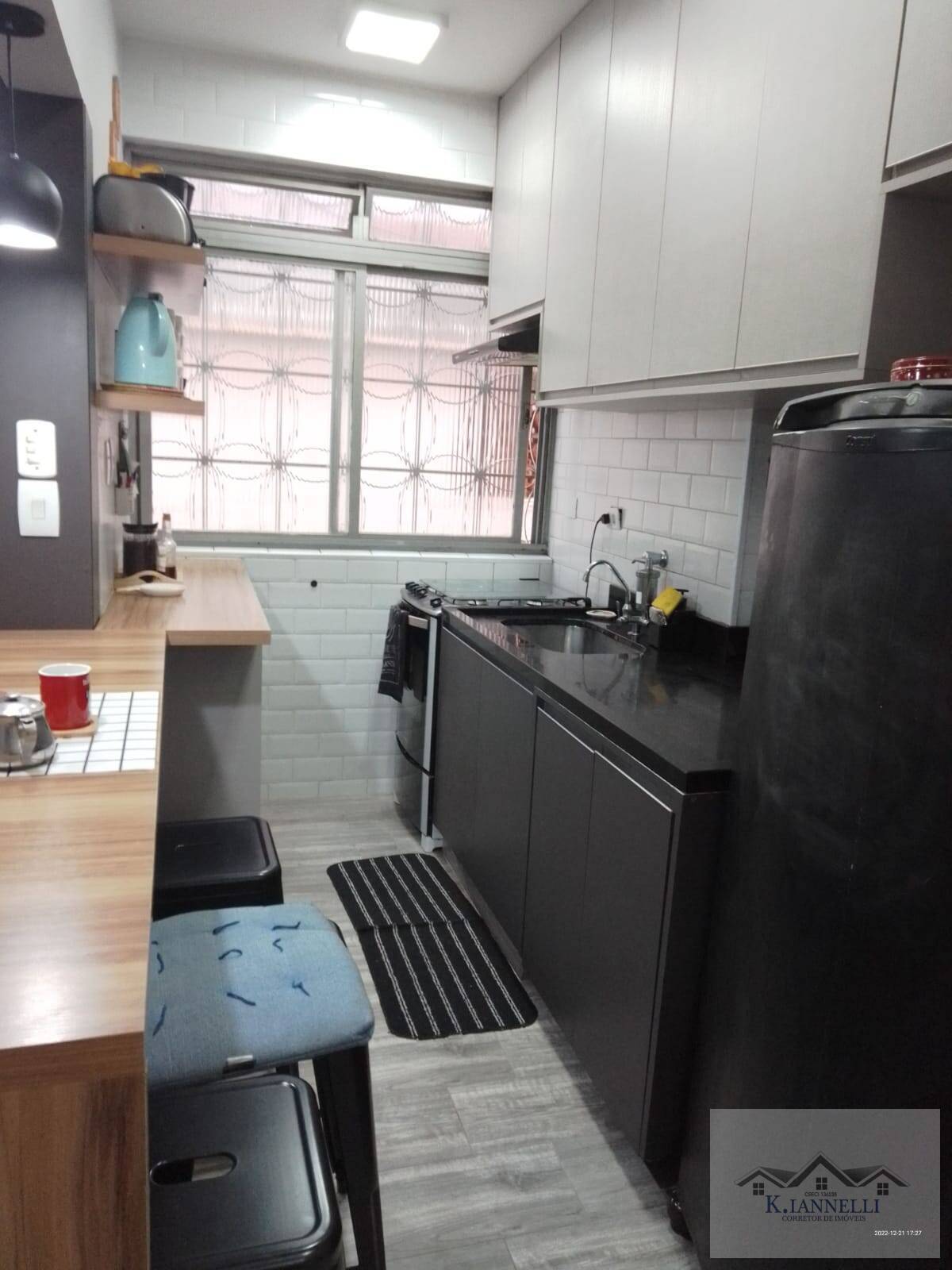 Apartamento à venda com 2 quartos, 58m² - Foto 2