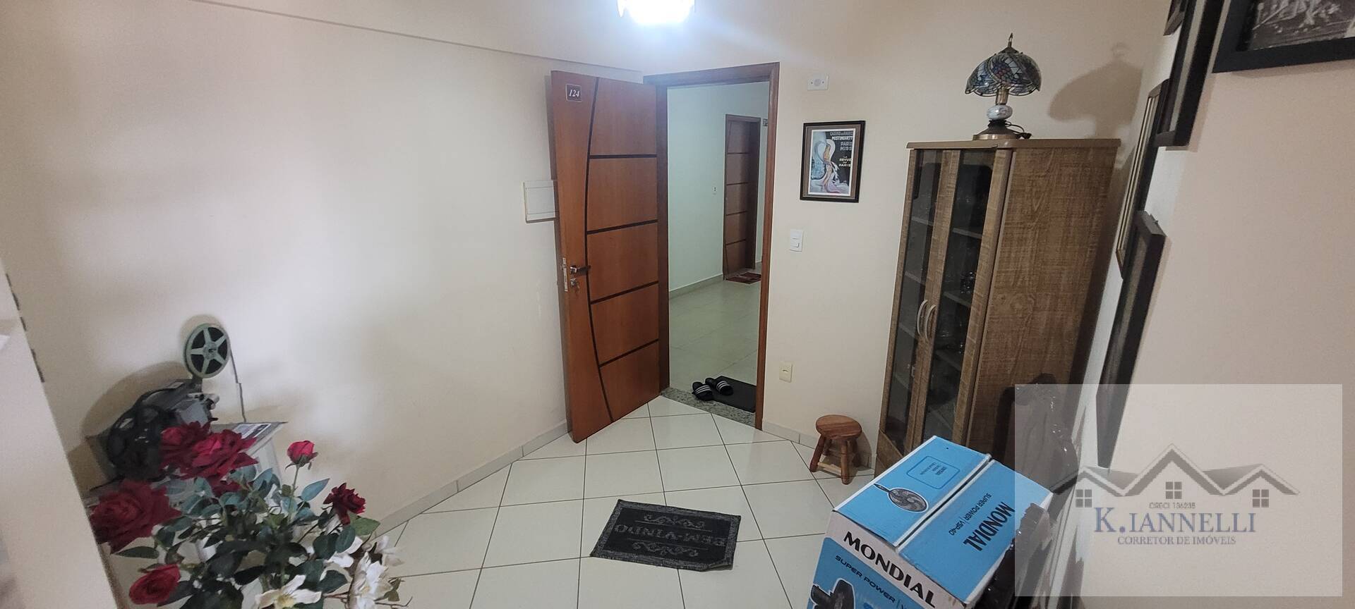 Apartamento à venda com 2 quartos, 108m² - Foto 3