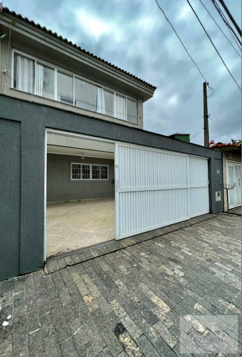 Sobrado à venda com 2 quartos, 100m² - Foto 1