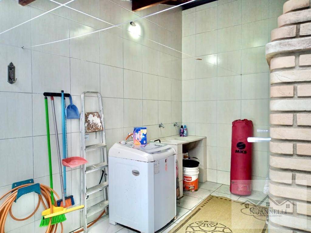 Casa à venda com 3 quartos, 90m² - Foto 15