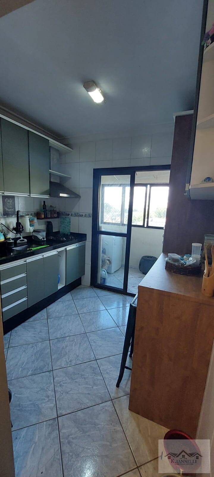 Apartamento à venda com 2 quartos, 63m² - Foto 4