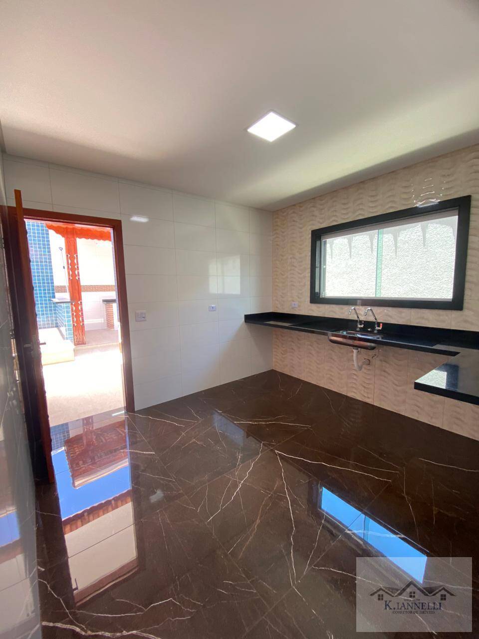 Casa à venda com 3 quartos, 170m² - Foto 11