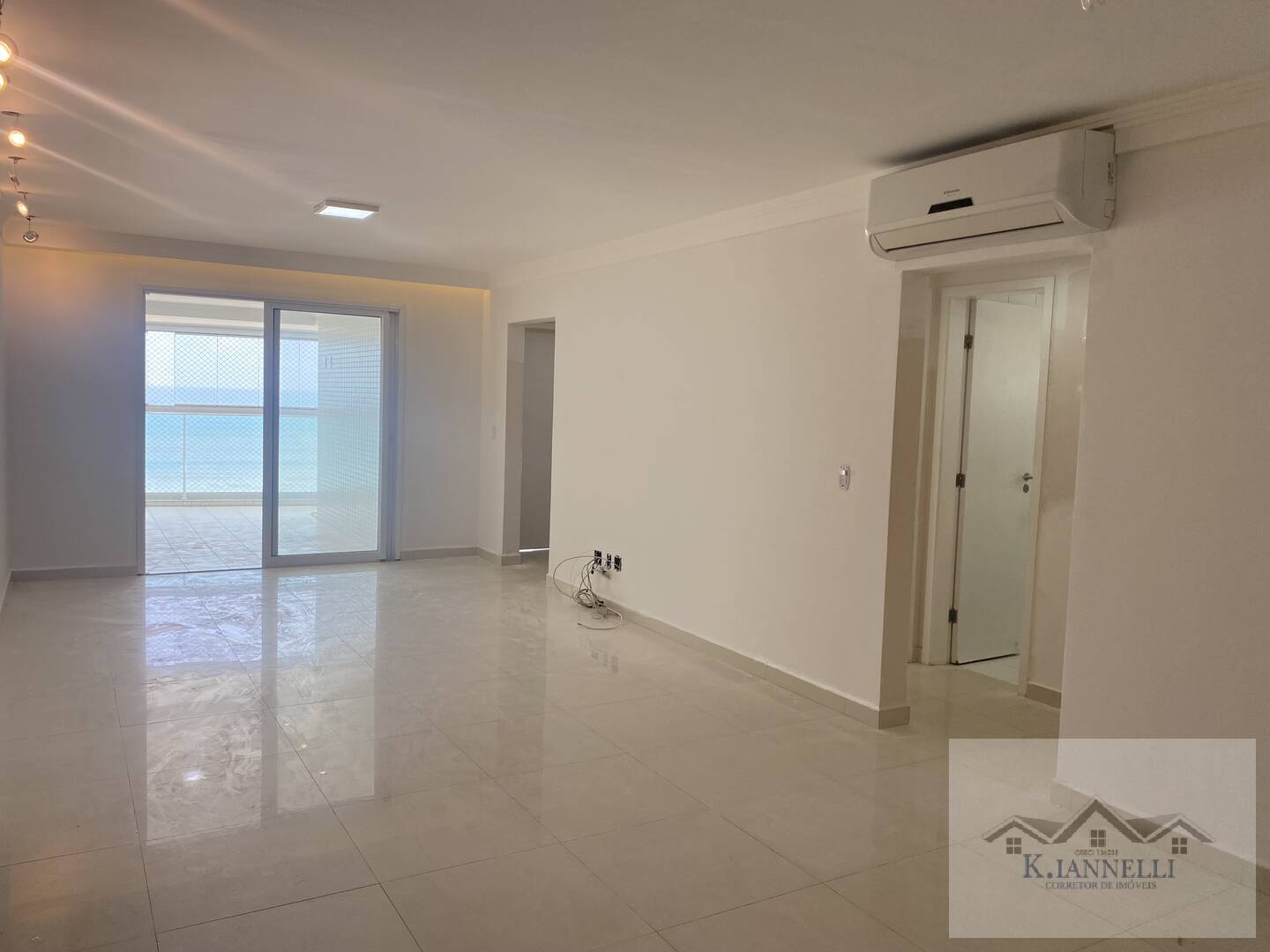 Apartamento à venda com 3 quartos, 166360m² - Foto 4