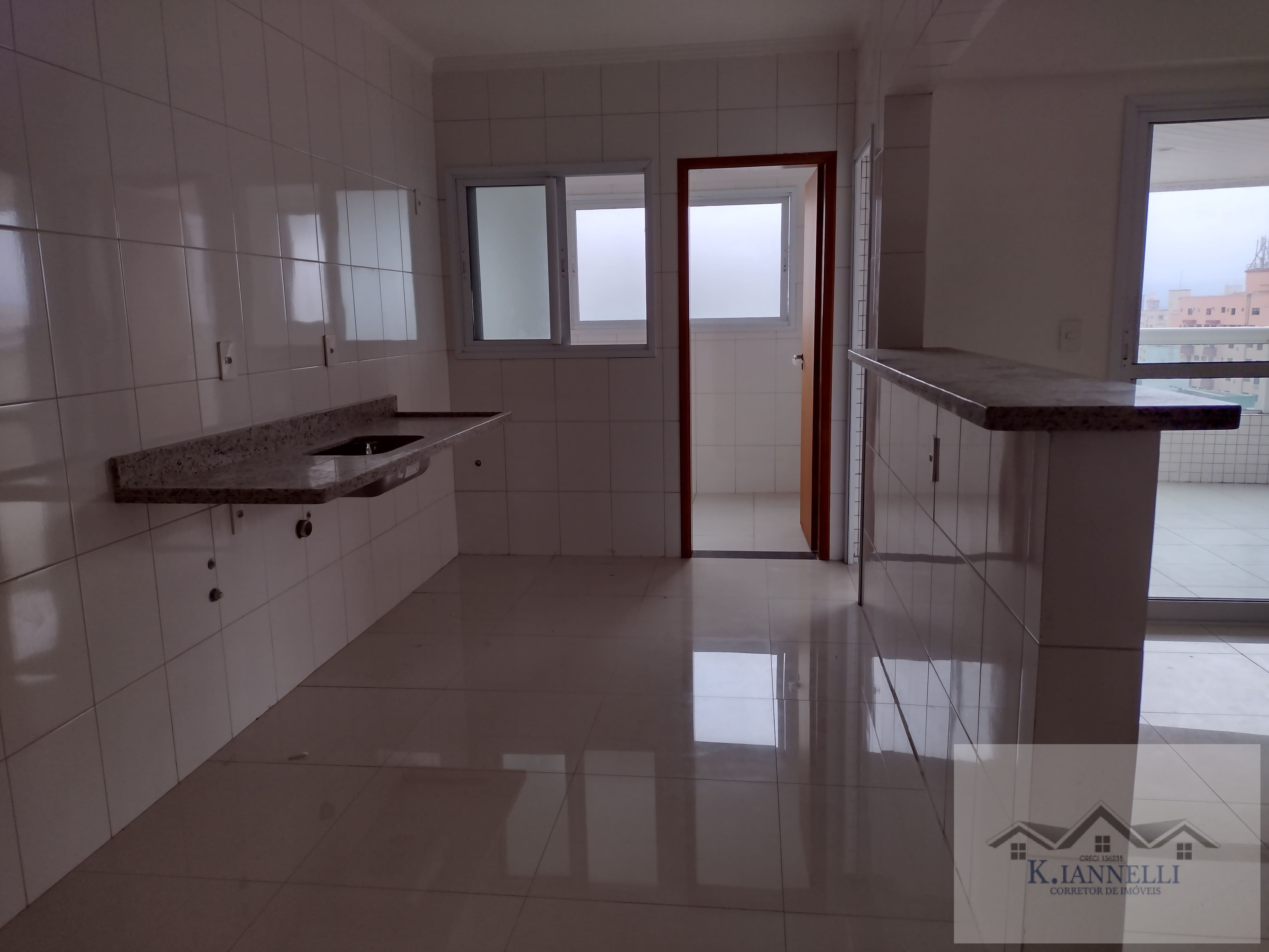 Apartamento à venda com 3 quartos, 230m² - Foto 9