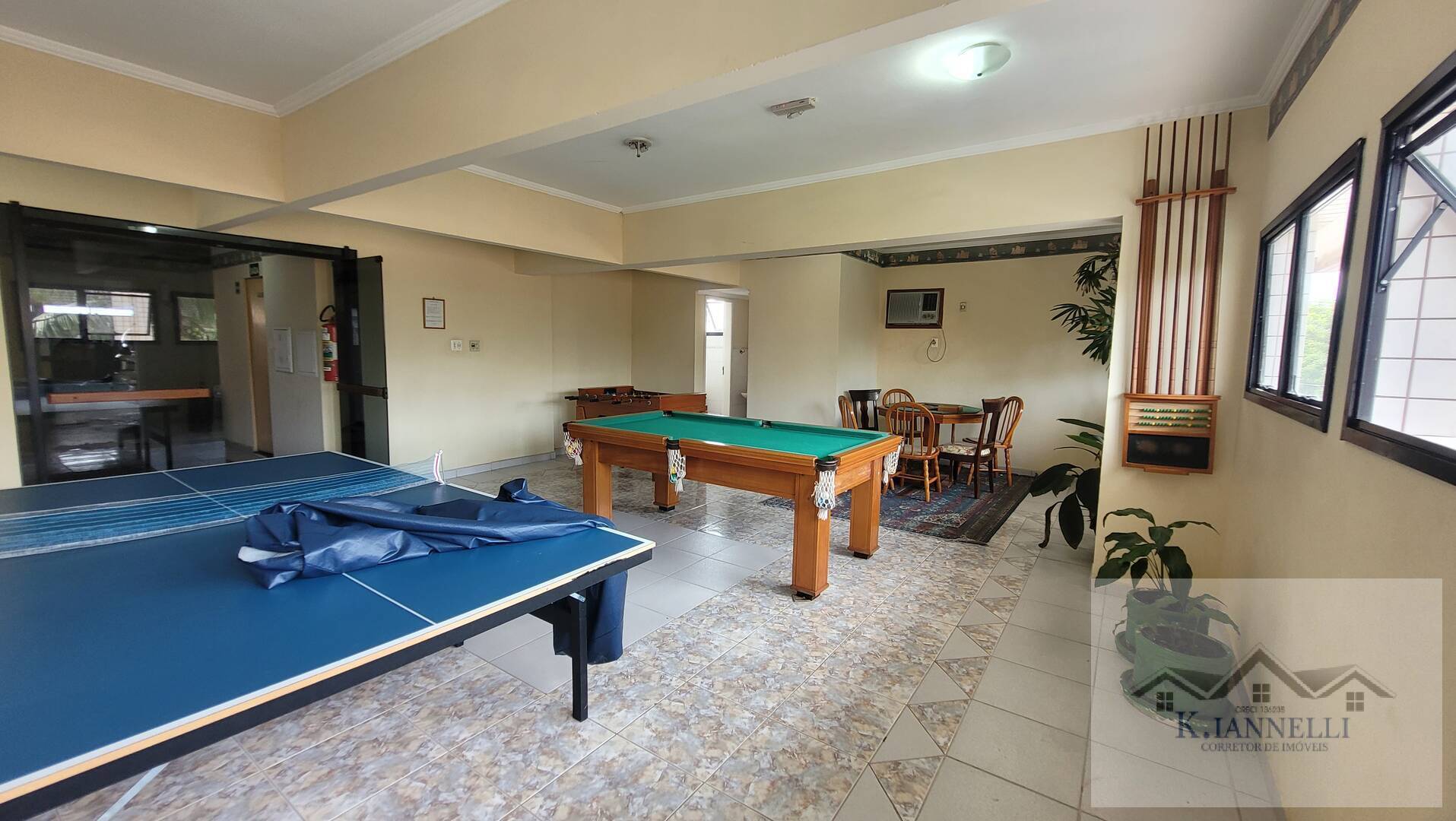 Apartamento à venda com 1 quarto, 45m² - Foto 14