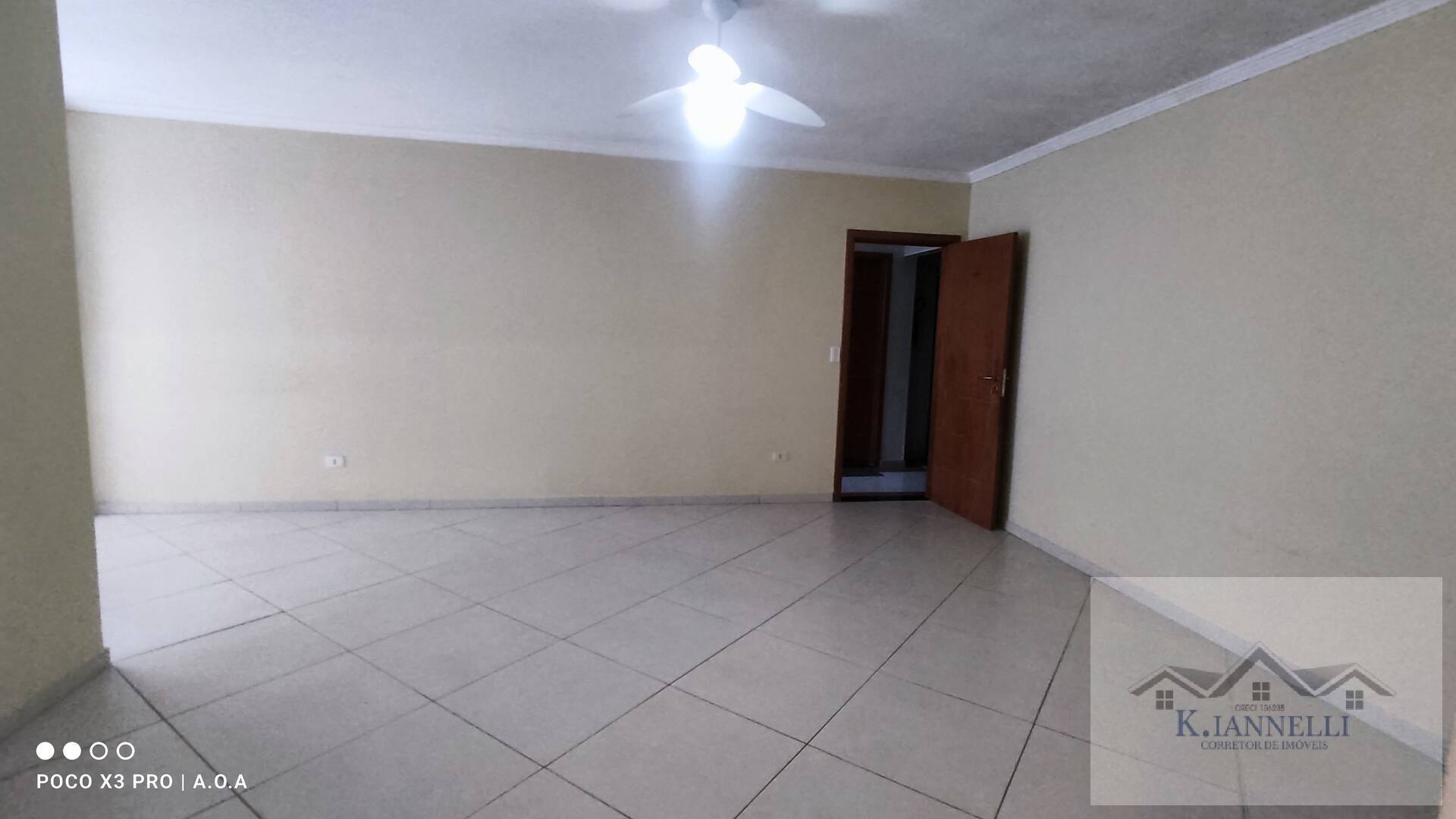 Apartamento à venda com 2 quartos, 104m² - Foto 3