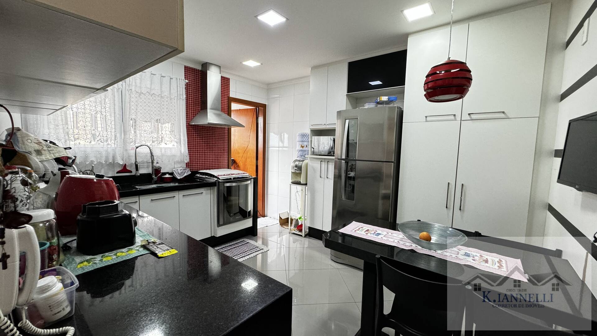 Apartamento à venda com 3 quartos, 143m² - Foto 17