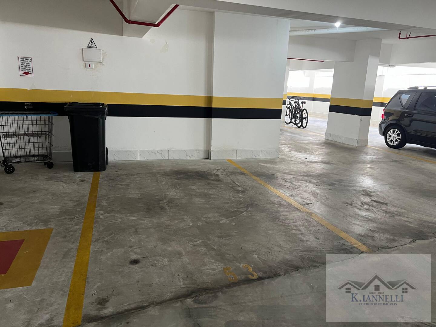 Apartamento à venda com 3 quartos, 141m² - Foto 3