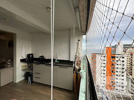 Apartamento à venda com 2 quartos, 78m² - Foto 6