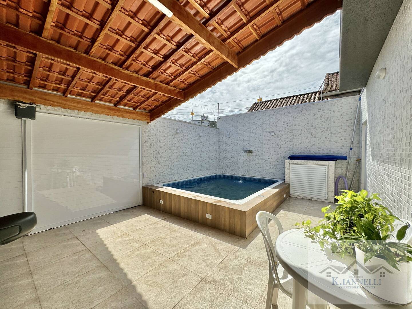 Casa à venda com 3 quartos, 107m² - Foto 8