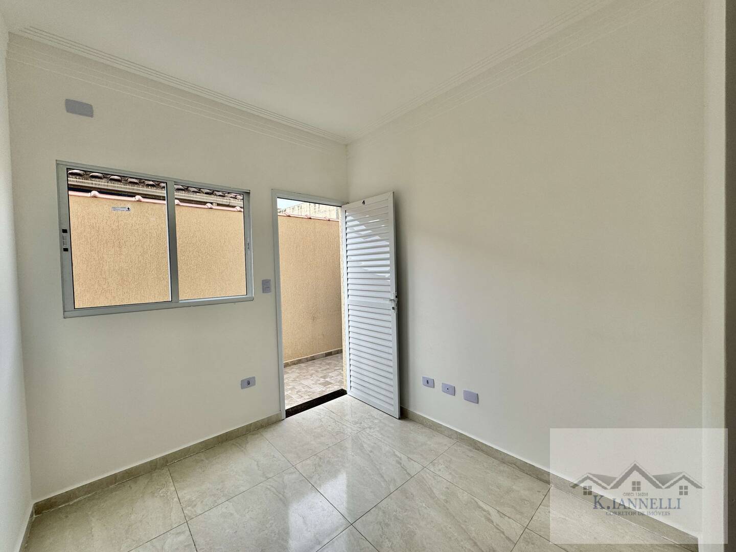 Casa à venda com 2 quartos, 50m² - Foto 10