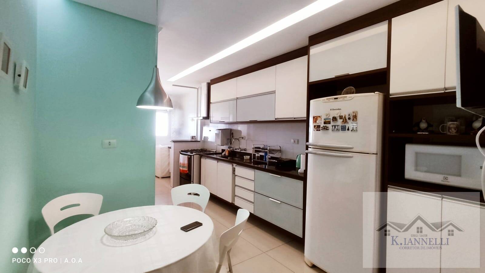 Apartamento à venda com 3 quartos, 136m² - Foto 4