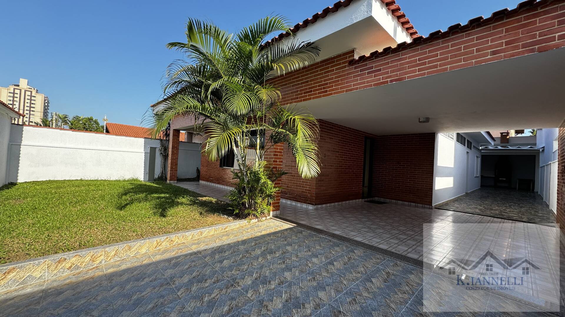 Casa à venda com 3 quartos, 272m² - Foto 14