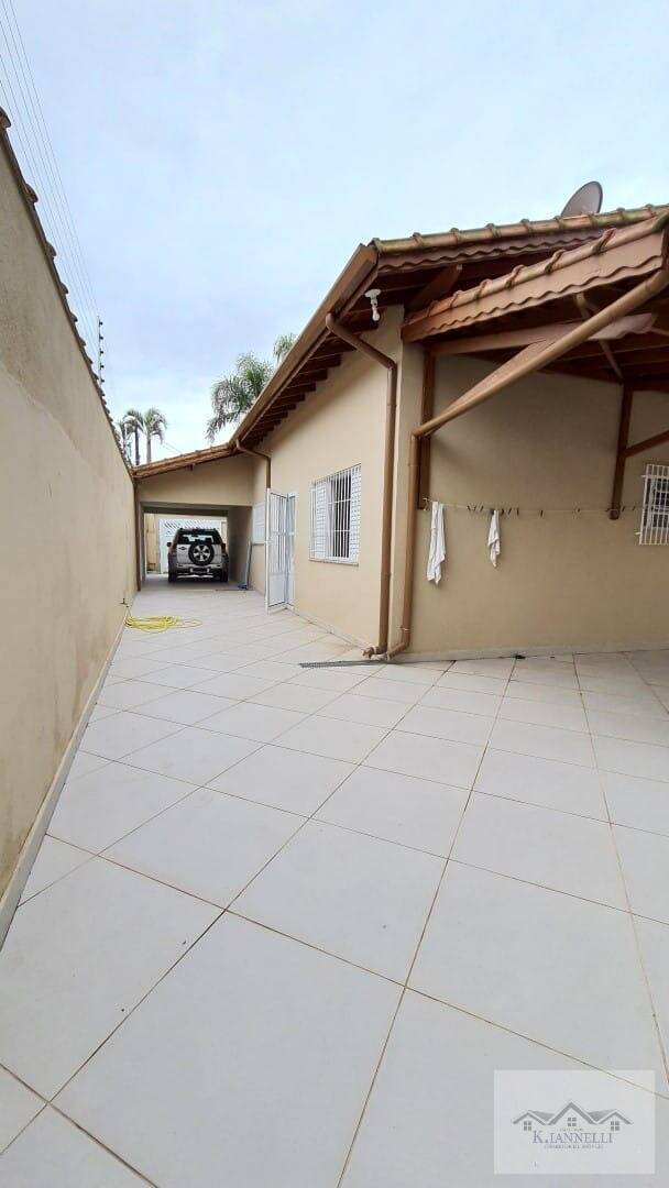 Casa à venda com 7 quartos, 300m² - Foto 7