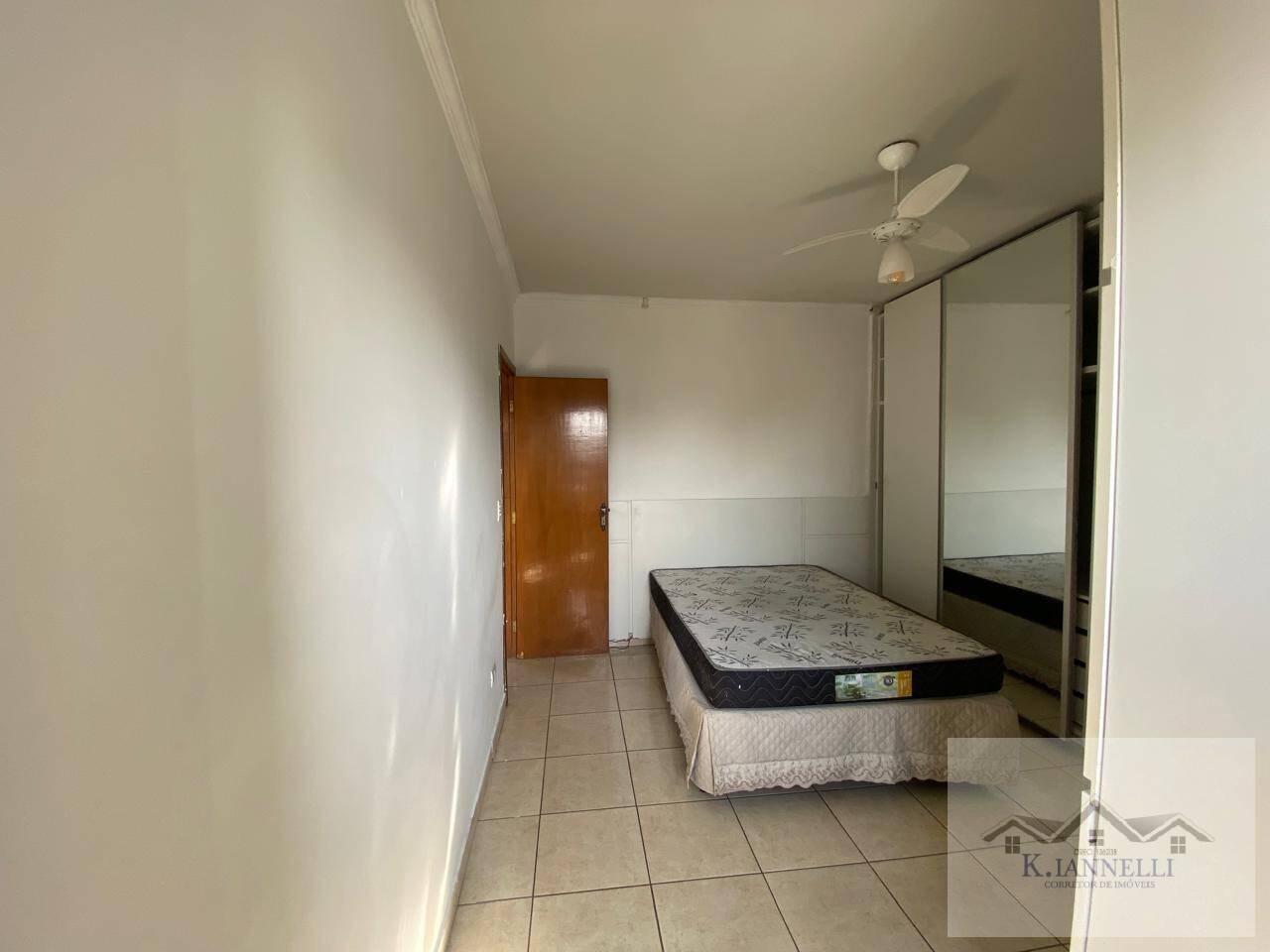 Apartamento à venda com 2 quartos, 75m² - Foto 5