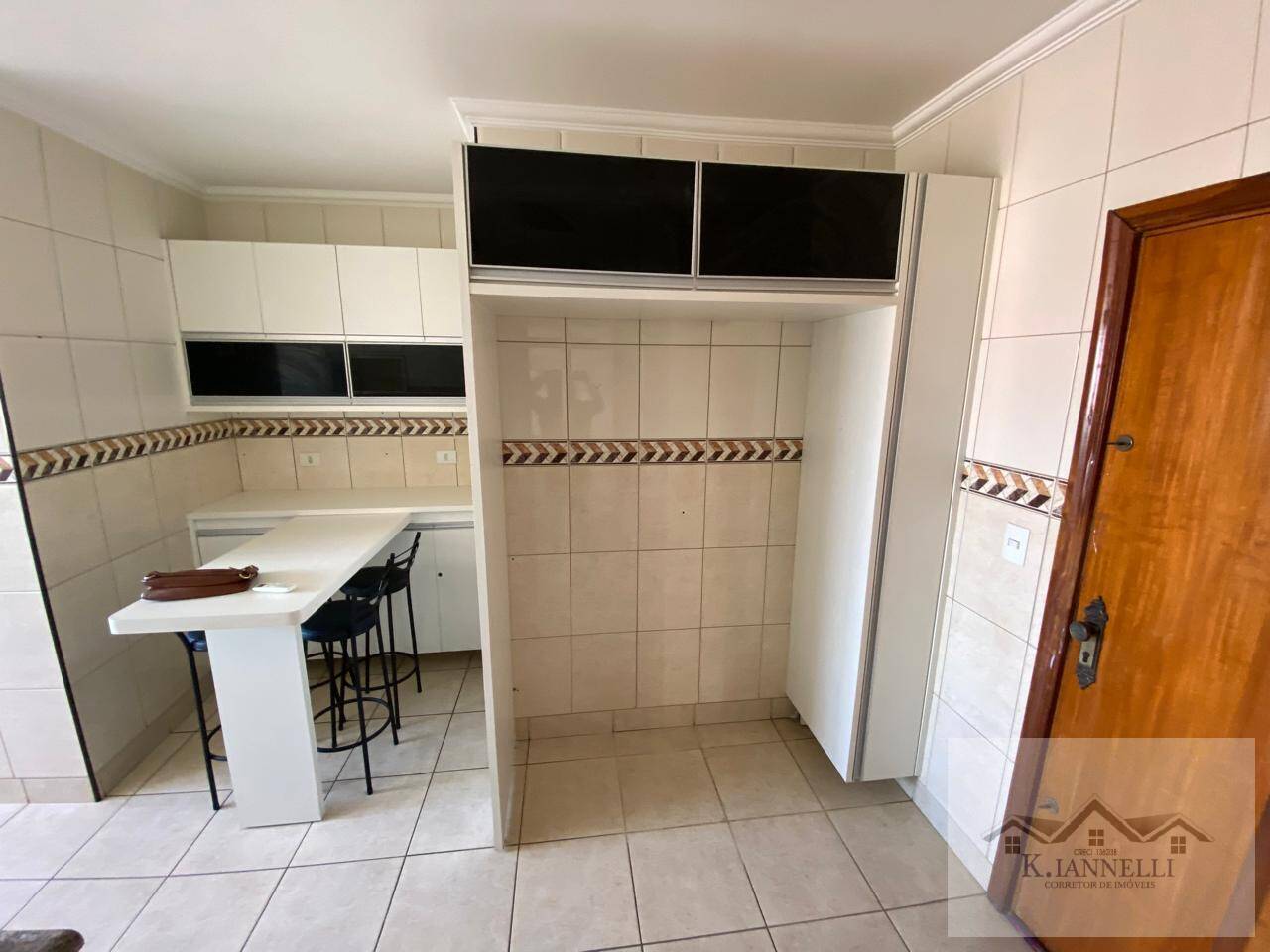 Apartamento à venda com 2 quartos, 75m² - Foto 7