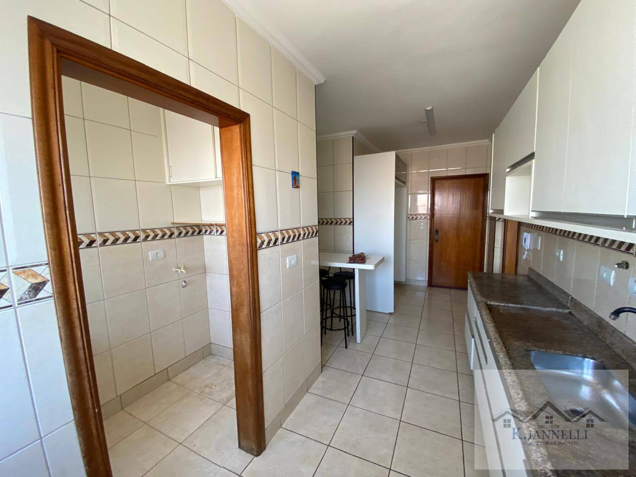 Apartamento à venda com 2 quartos, 75m² - Foto 24