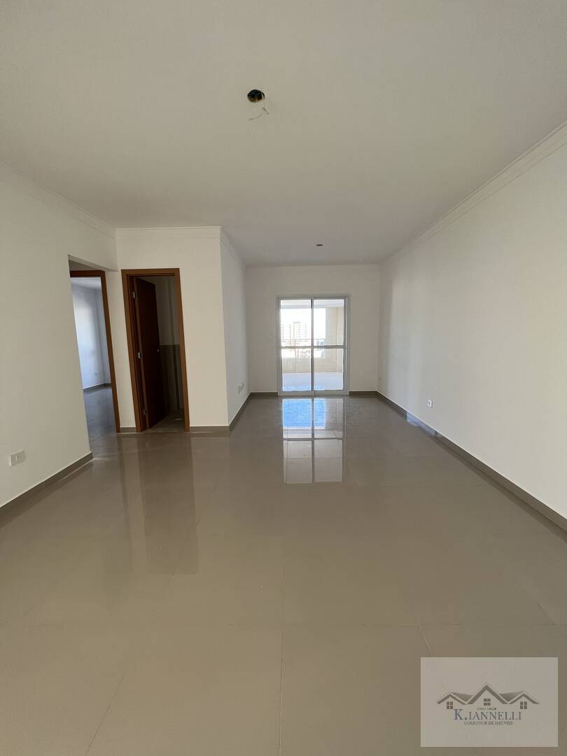 Apartamento à venda com 3 quartos, 105m² - Foto 1