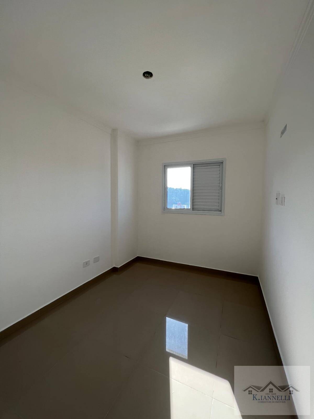 Apartamento à venda com 3 quartos, 105m² - Foto 8