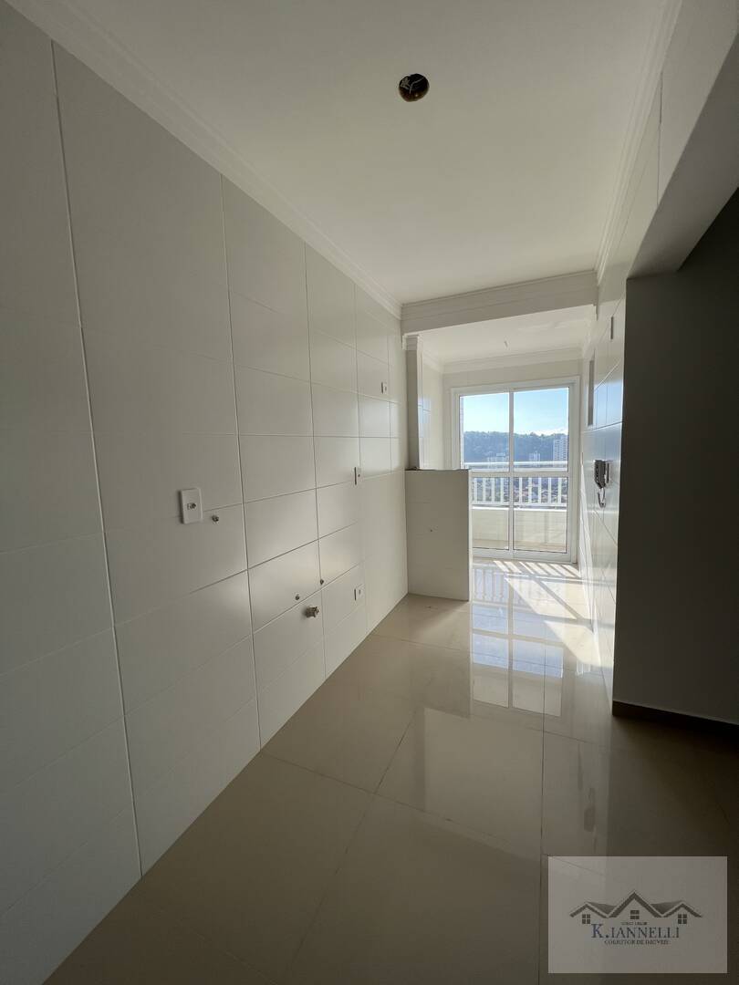 Apartamento à venda com 3 quartos, 105m² - Foto 11