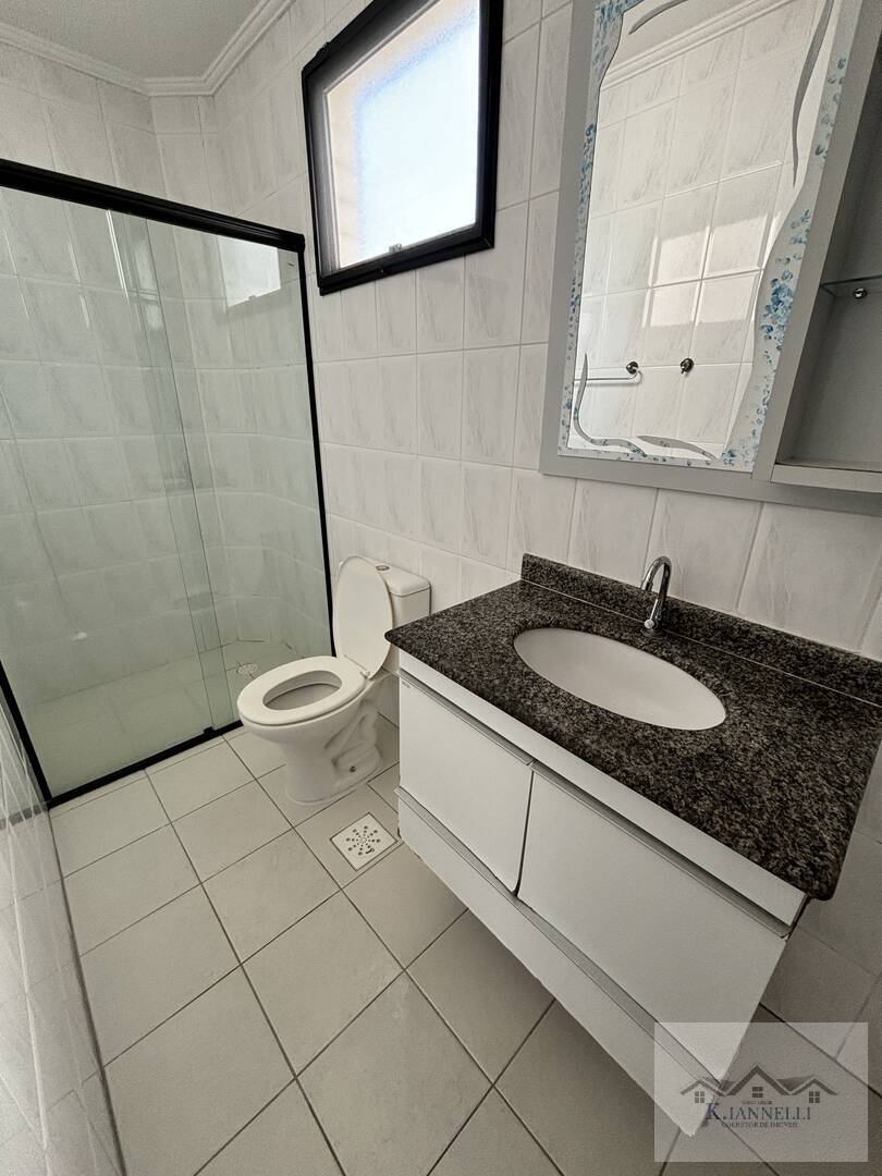 Apartamento à venda com 2 quartos, 69m² - Foto 2