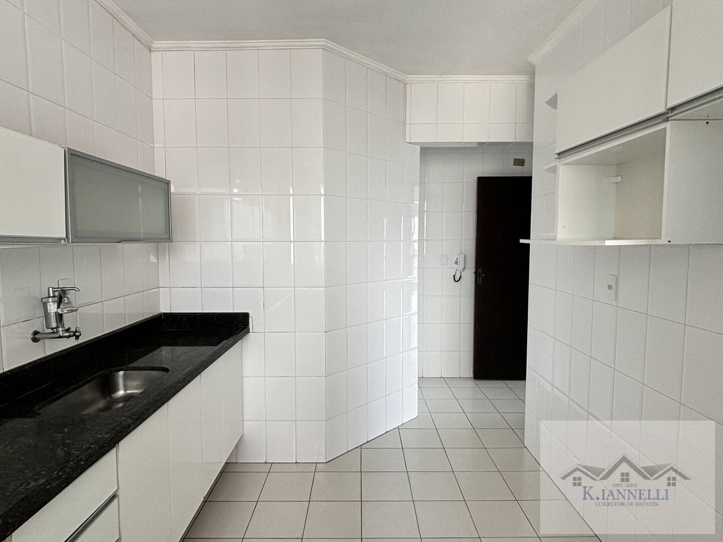 Apartamento à venda com 2 quartos, 69m² - Foto 9