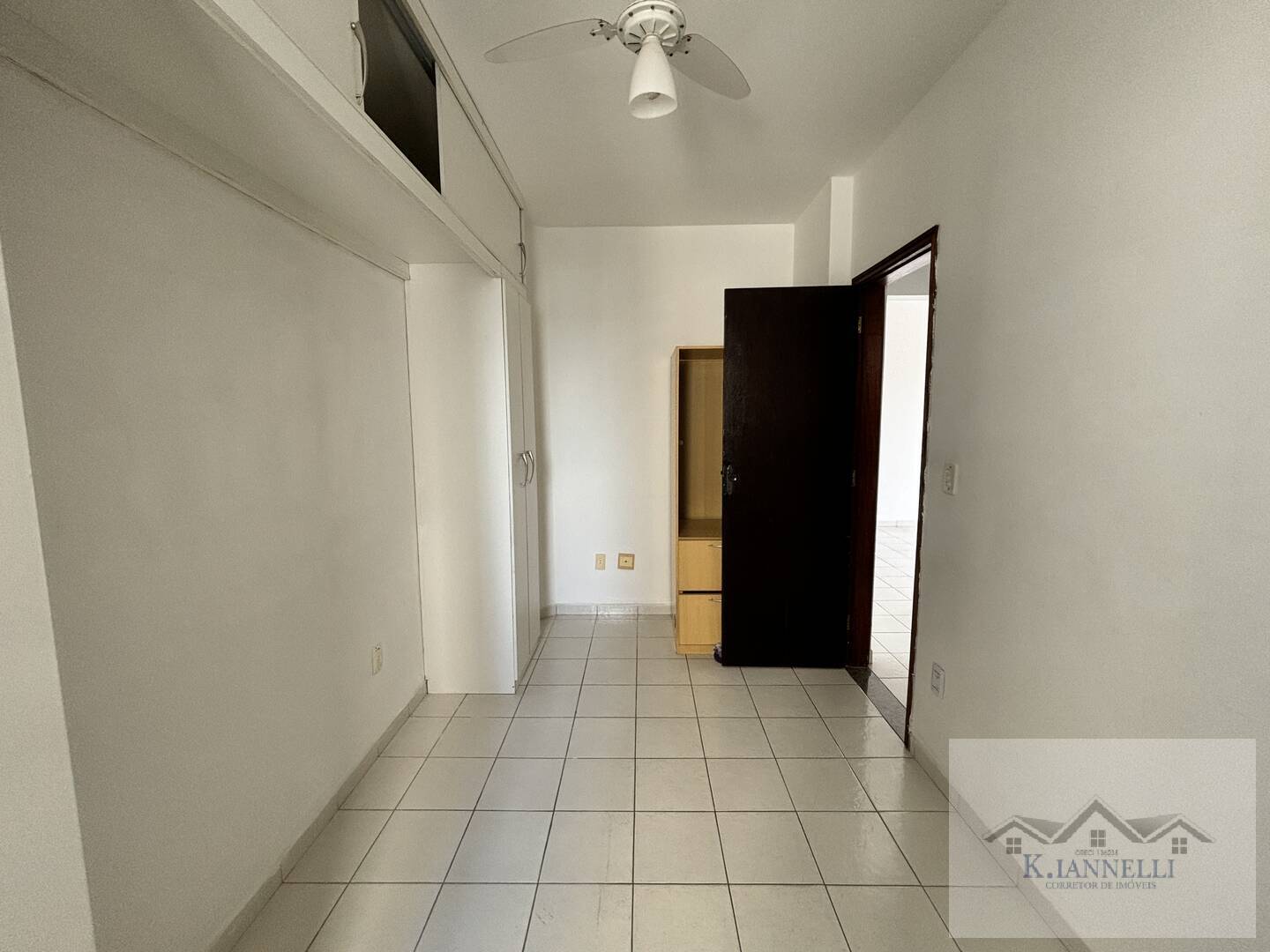 Apartamento à venda com 2 quartos, 69m² - Foto 19