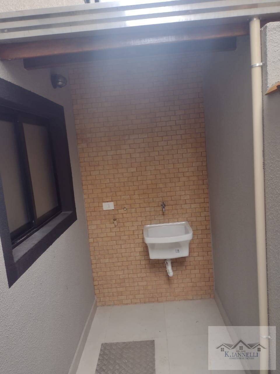 Casa à venda com 2 quartos, 90m² - Foto 11