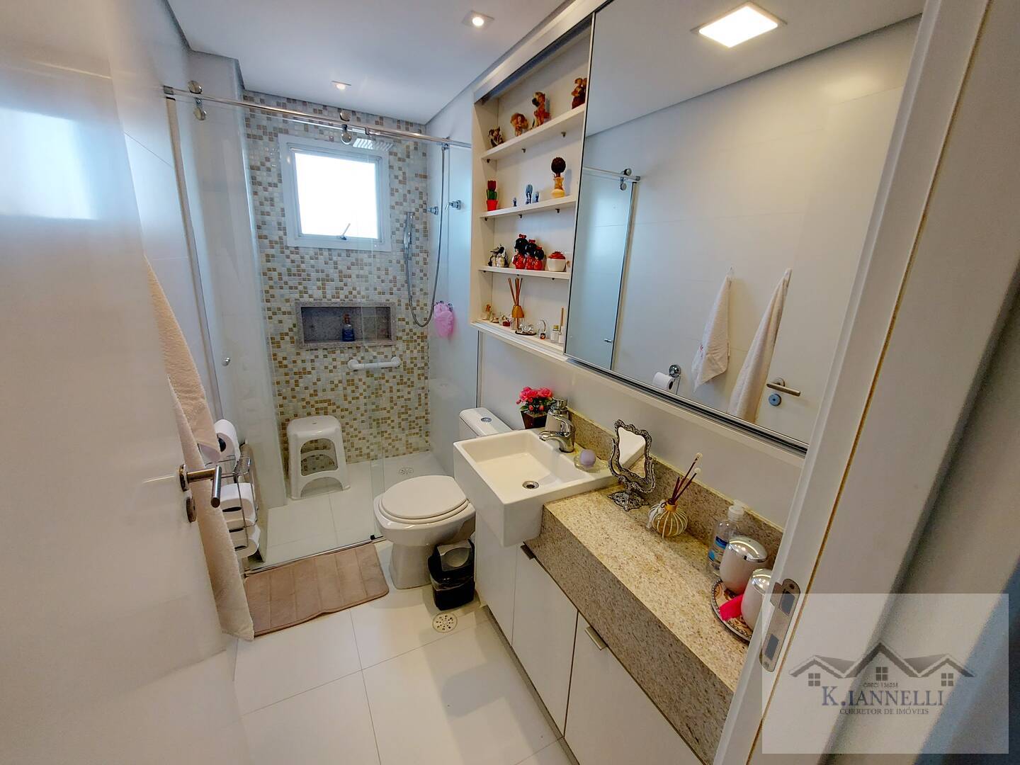 Apartamento à venda com 4 quartos, 212m² - Foto 29