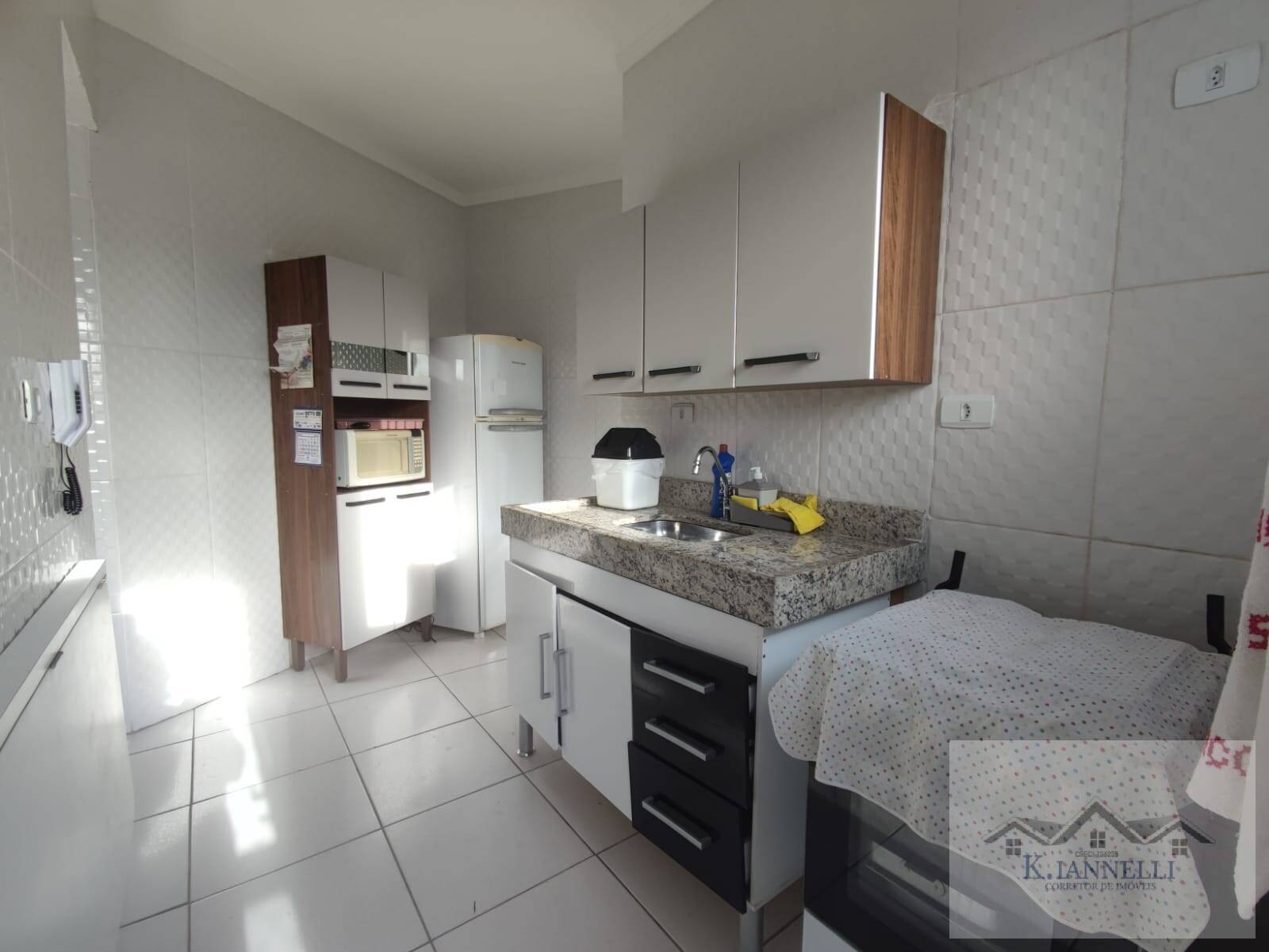 Apartamento à venda com 1 quarto, 50m² - Foto 9