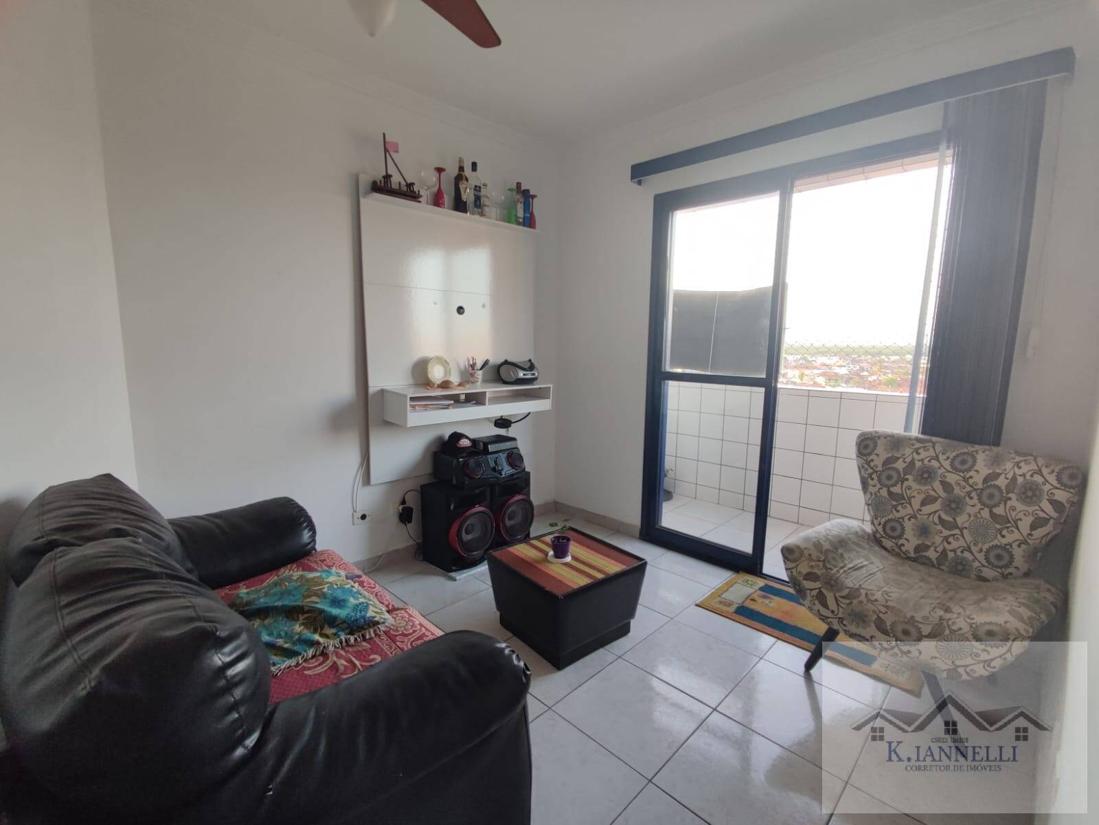 Apartamento à venda com 1 quarto, 45m² - Foto 3