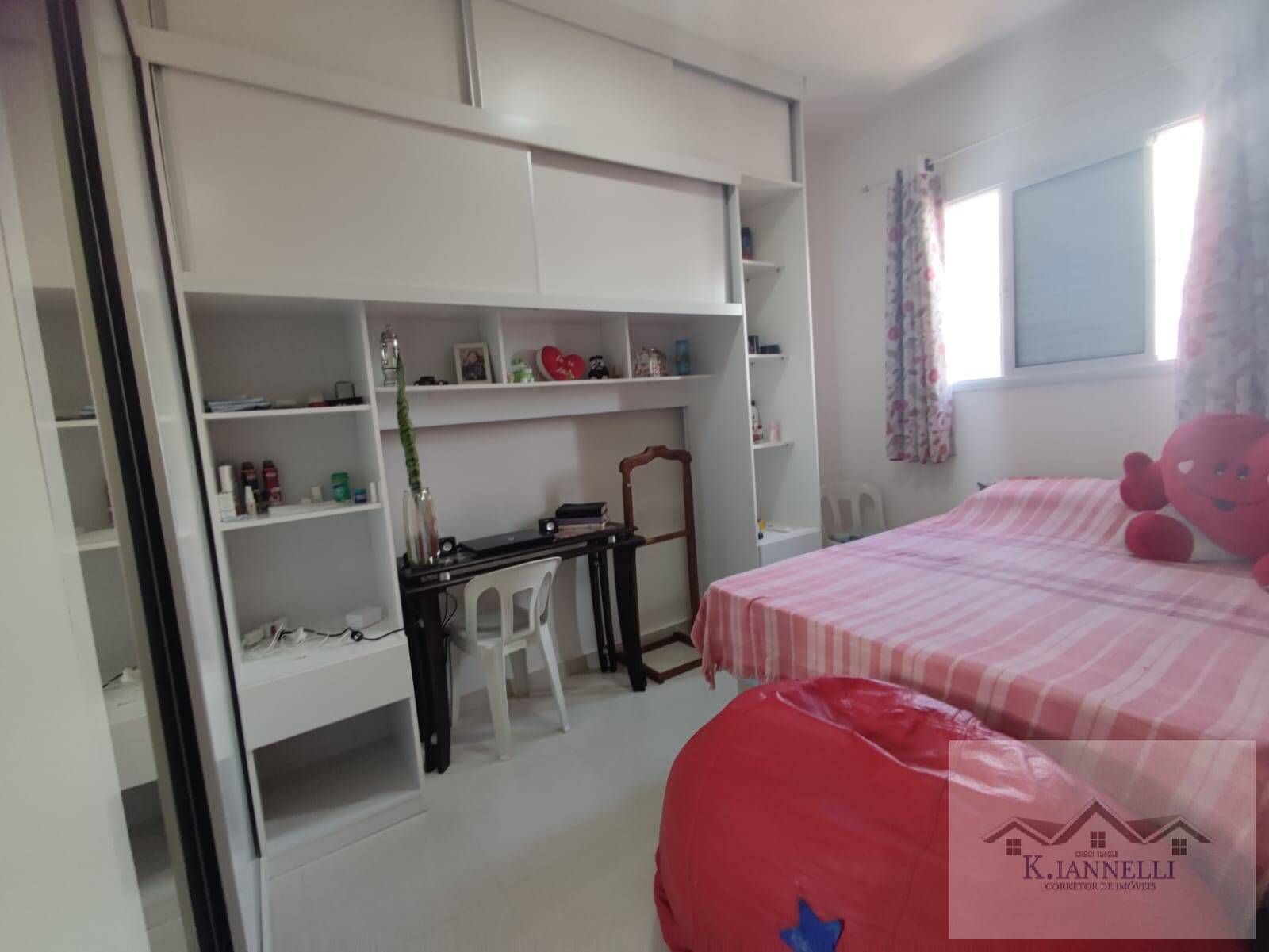 Apartamento à venda com 2 quartos, 75m² - Foto 13