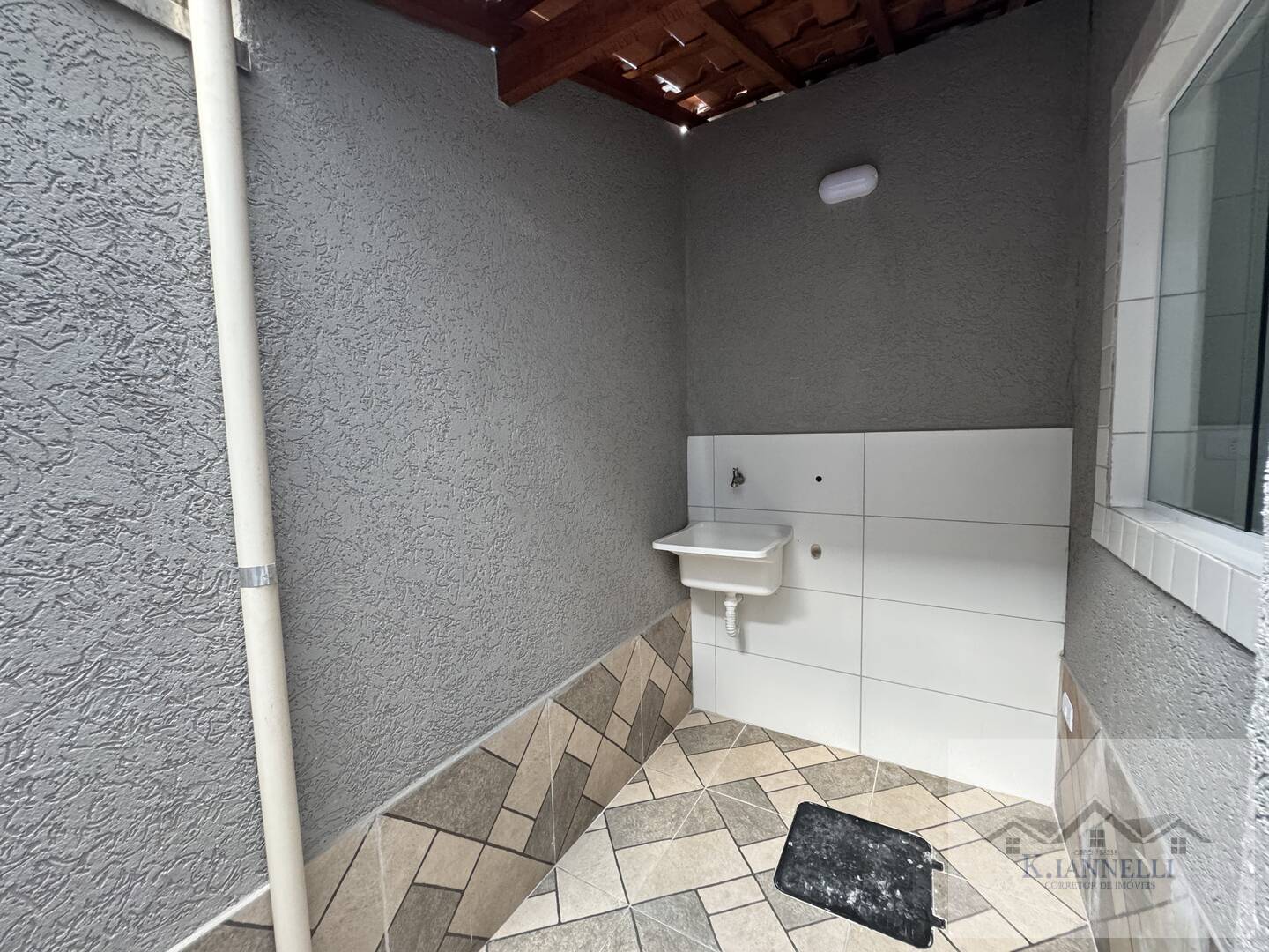 Casa à venda com 2 quartos, 78m² - Foto 5