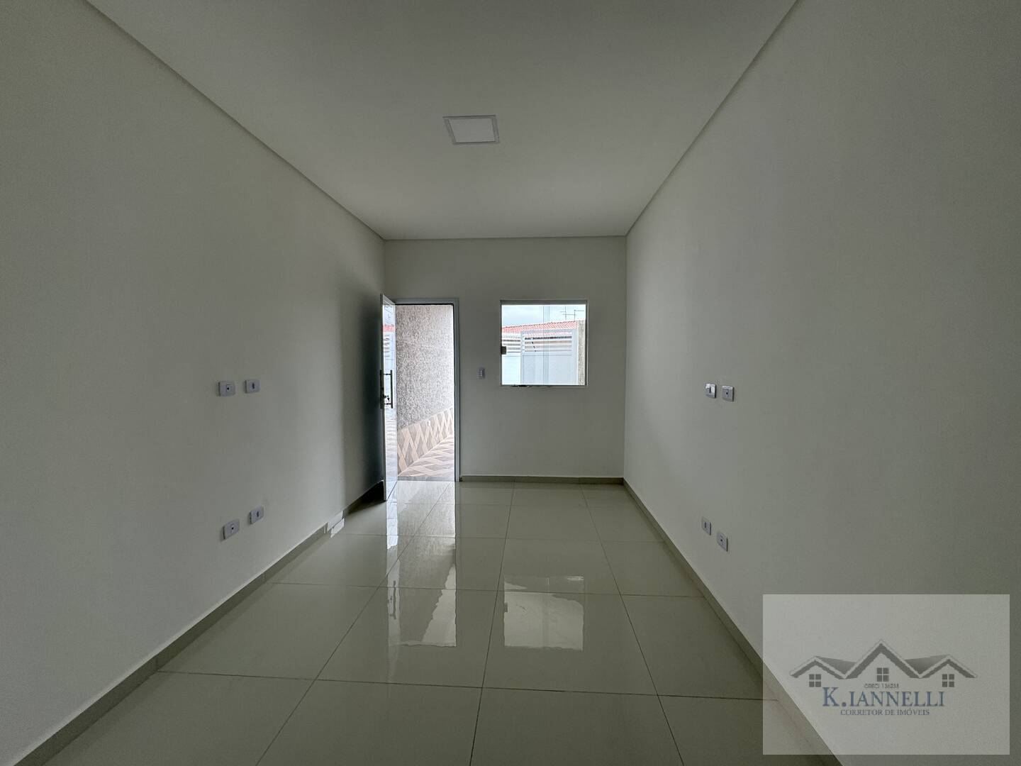 Casa à venda com 2 quartos, 78m² - Foto 11