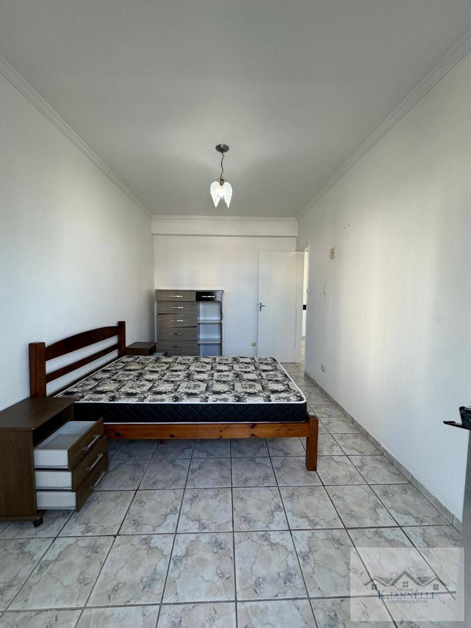 Apartamento à venda com 2 quartos, 70m² - Foto 4