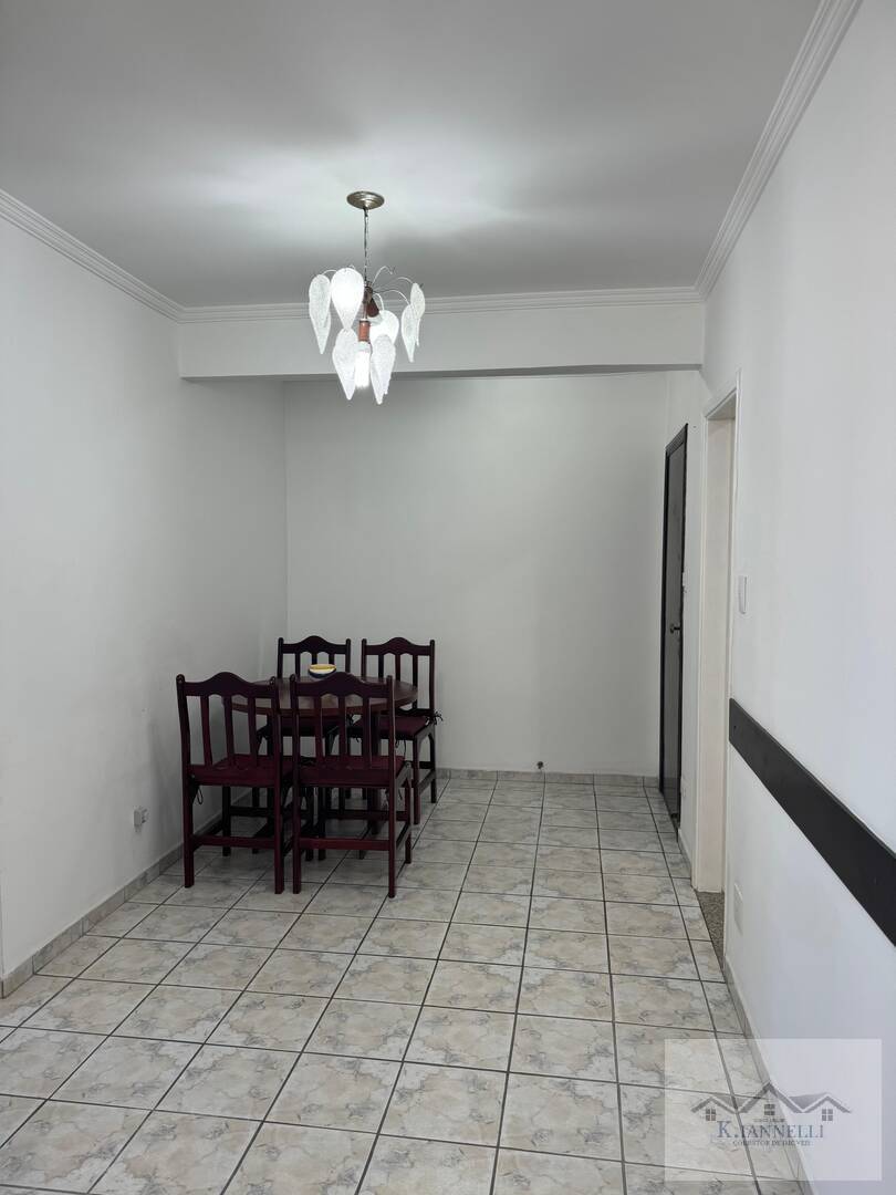 Apartamento à venda com 2 quartos, 70m² - Foto 17