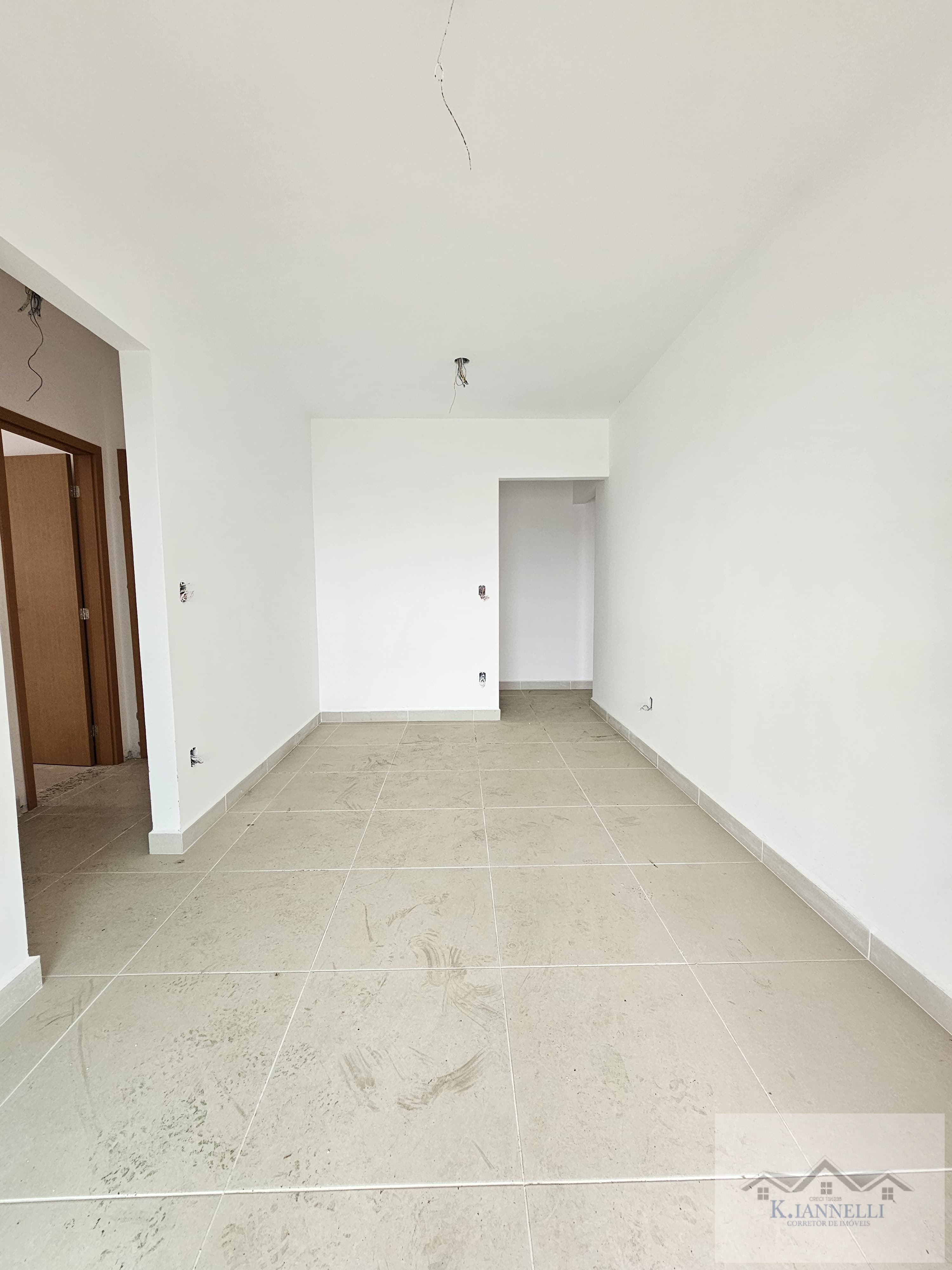 Apartamento à venda com 3 quartos, 96m² - Foto 4