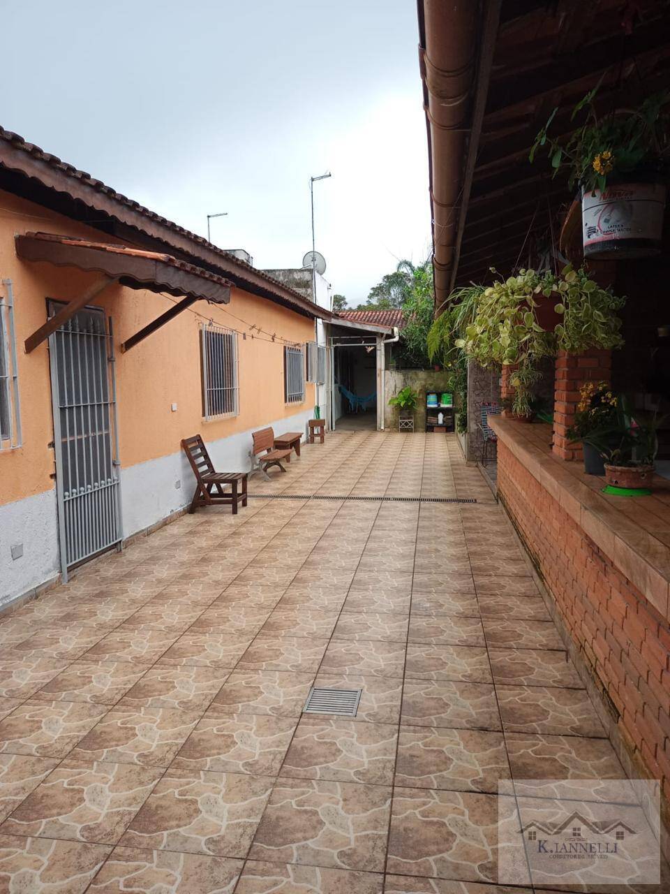 Casa à venda com 3 quartos, 149m² - Foto 2