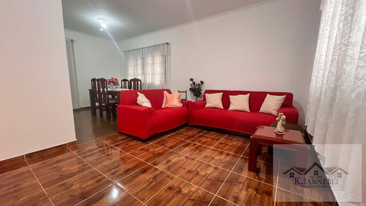 Casa à venda com 2 quartos, 170m² - Foto 2