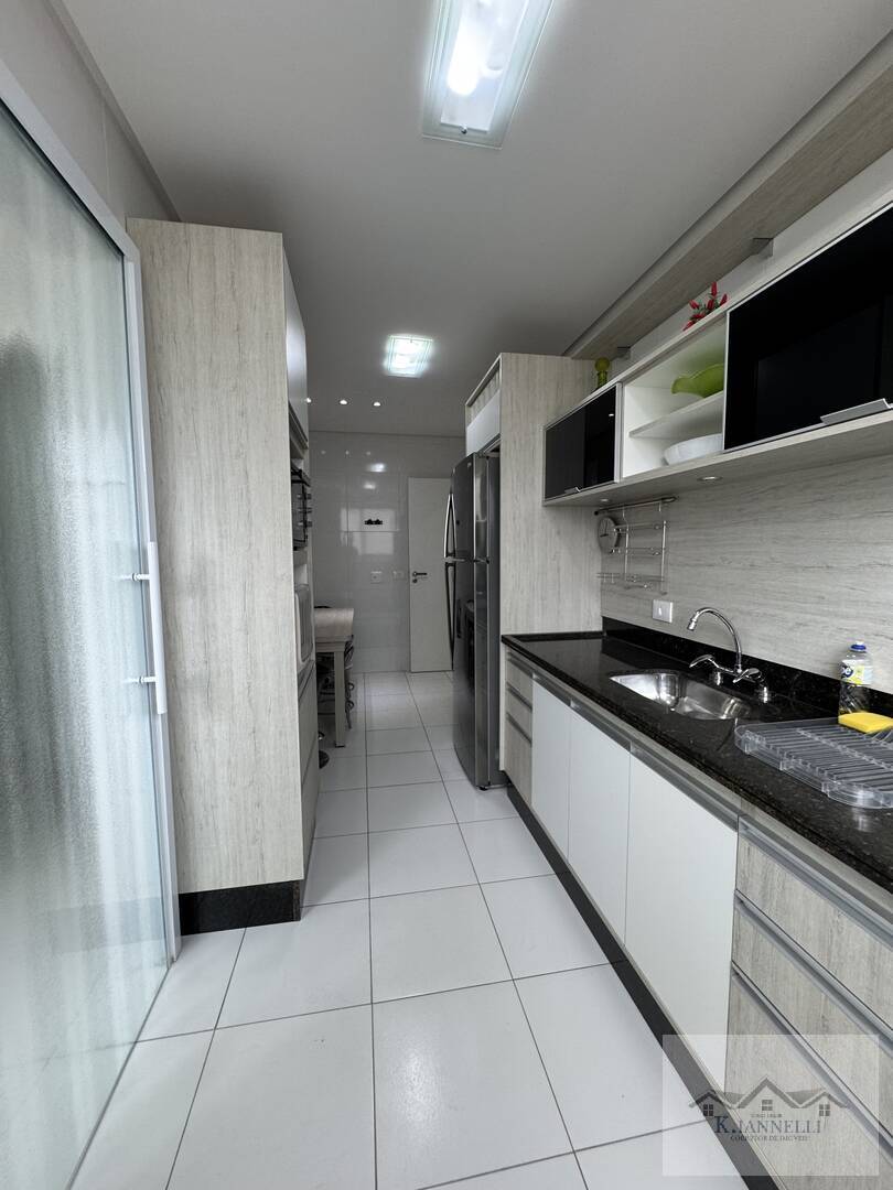 Apartamento à venda com 3 quartos, 135m² - Foto 27