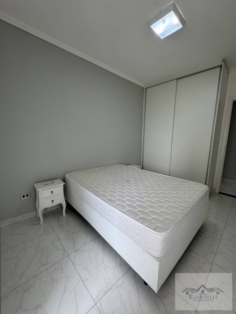 Apartamento à venda com 3 quartos, 135m² - Foto 29