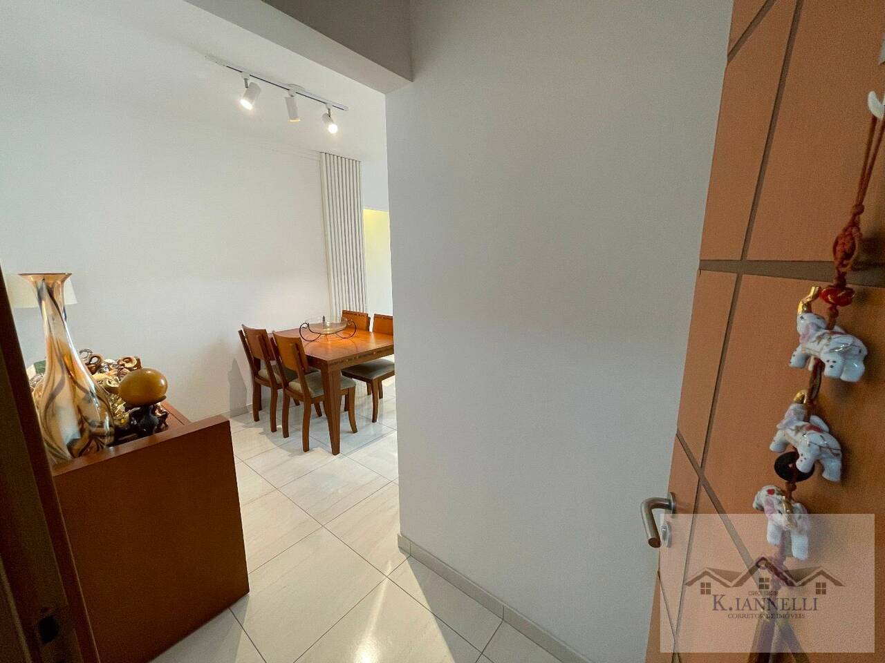 Apartamento à venda com 2 quartos, 86m² - Foto 19